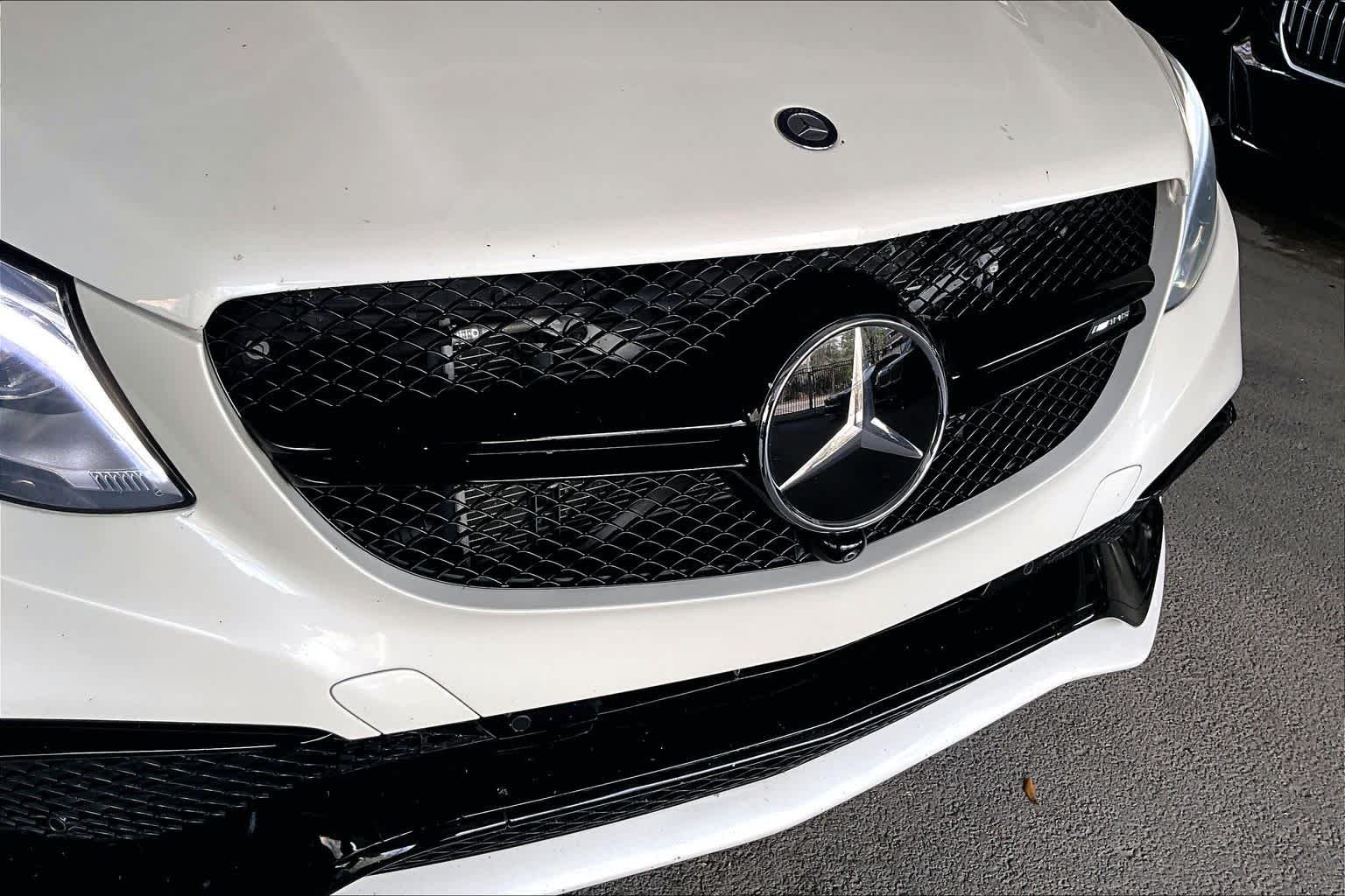 Used 2016 designo Diamond White Metallic Mercedes-Benz AMG® GLE 63 S-Model image 29
