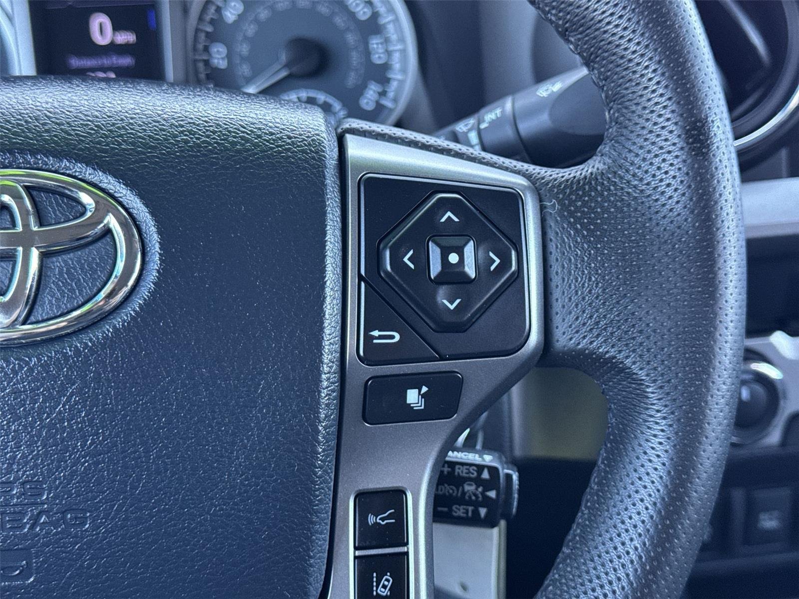 2020 Toyota Tacoma SR5 - Photo 18