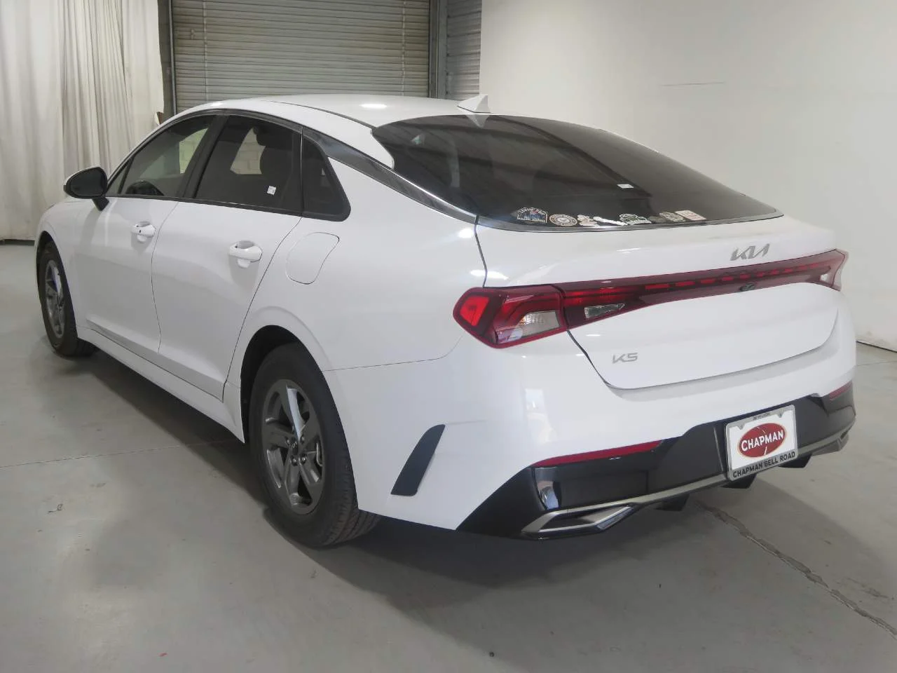Used 2023 Glacial White Pearl Kia LXS image 6
