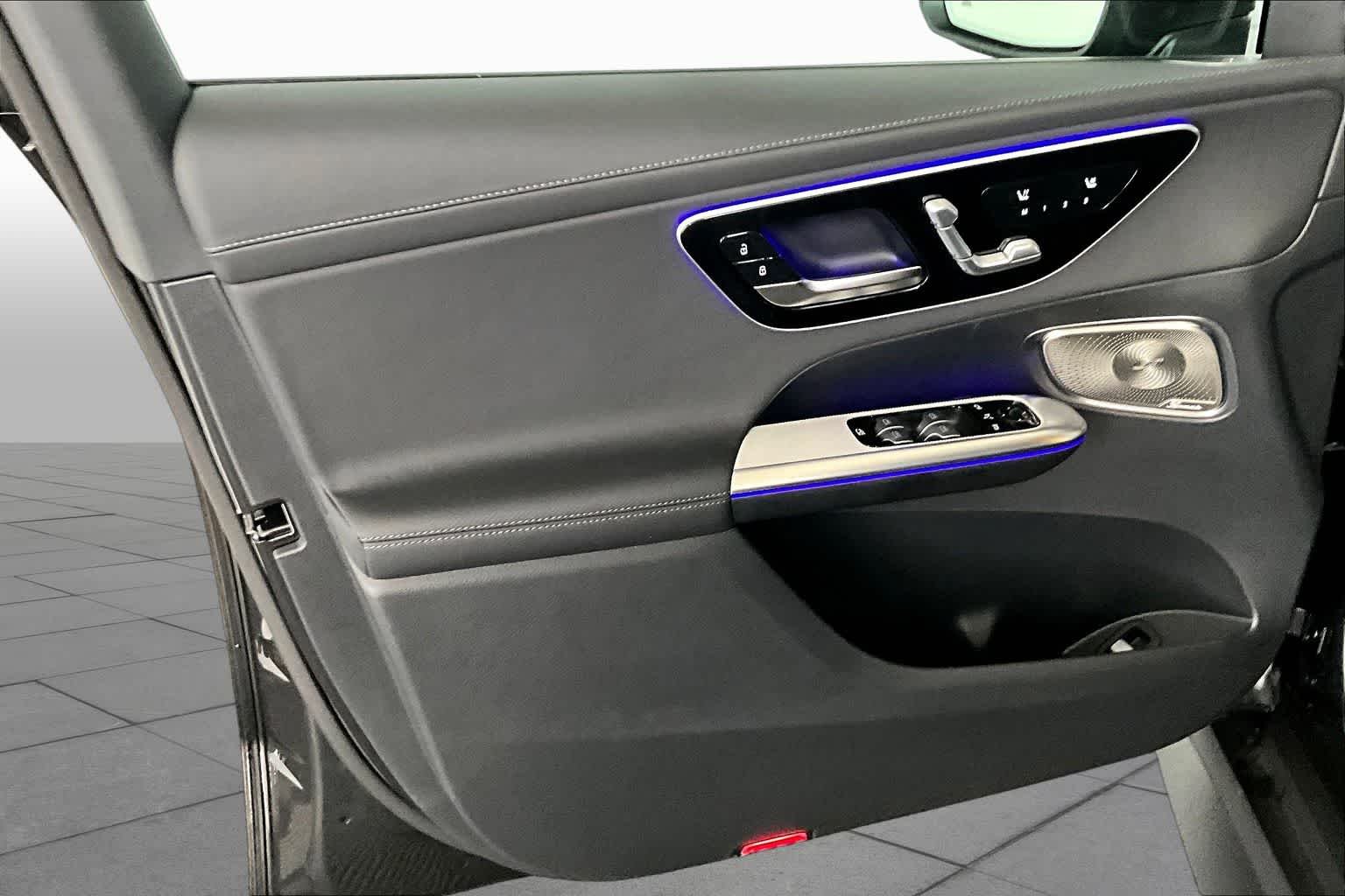 New 2026 Graphite Grey Metallic Mercedes-Benz GLC 300 image 12