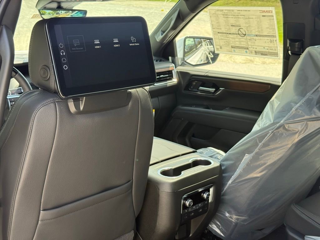 2026 GMC Yukon XL Denali - Photo 24