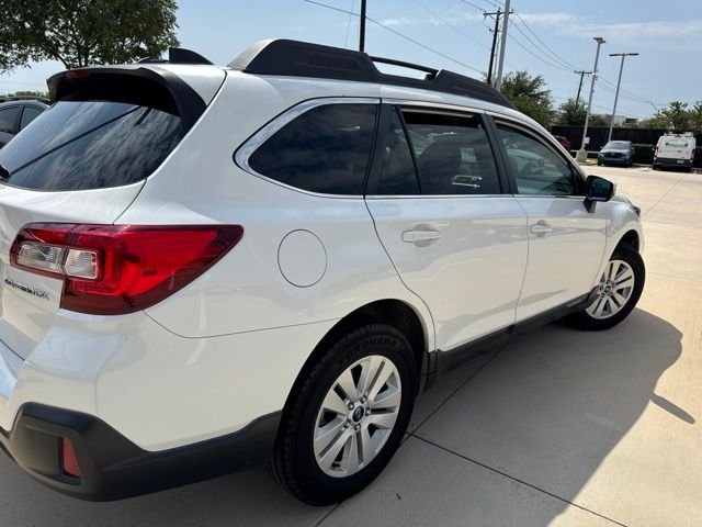 Used 2019 White Subaru 2.5i Premium image 3