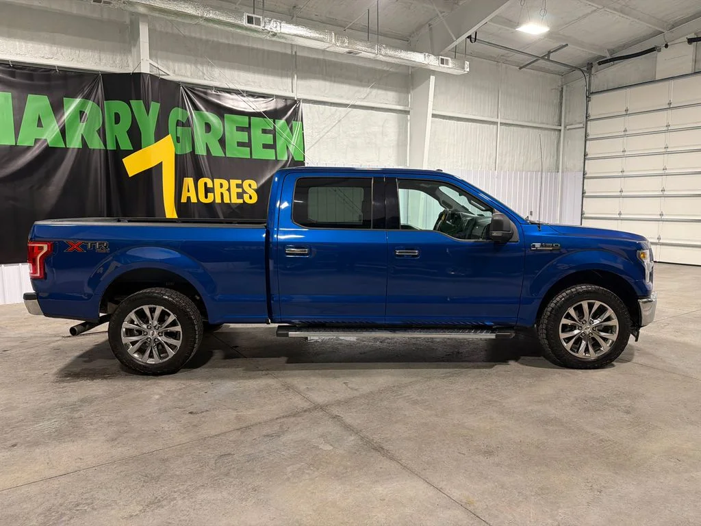 Used 2017 LIGHTNING BLUE Ford XLT image 4