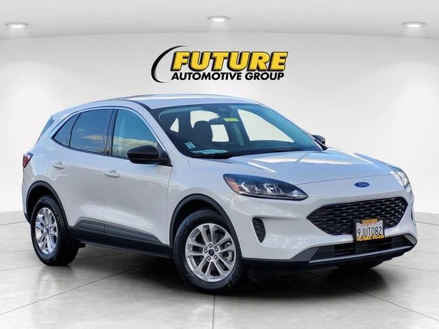 2022 Ford Escape SE FWD's photo