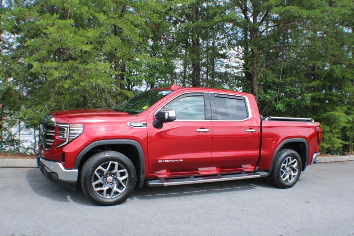 Certified Used 2023 Volcanic Red Tintcoat GMC SLT image 4