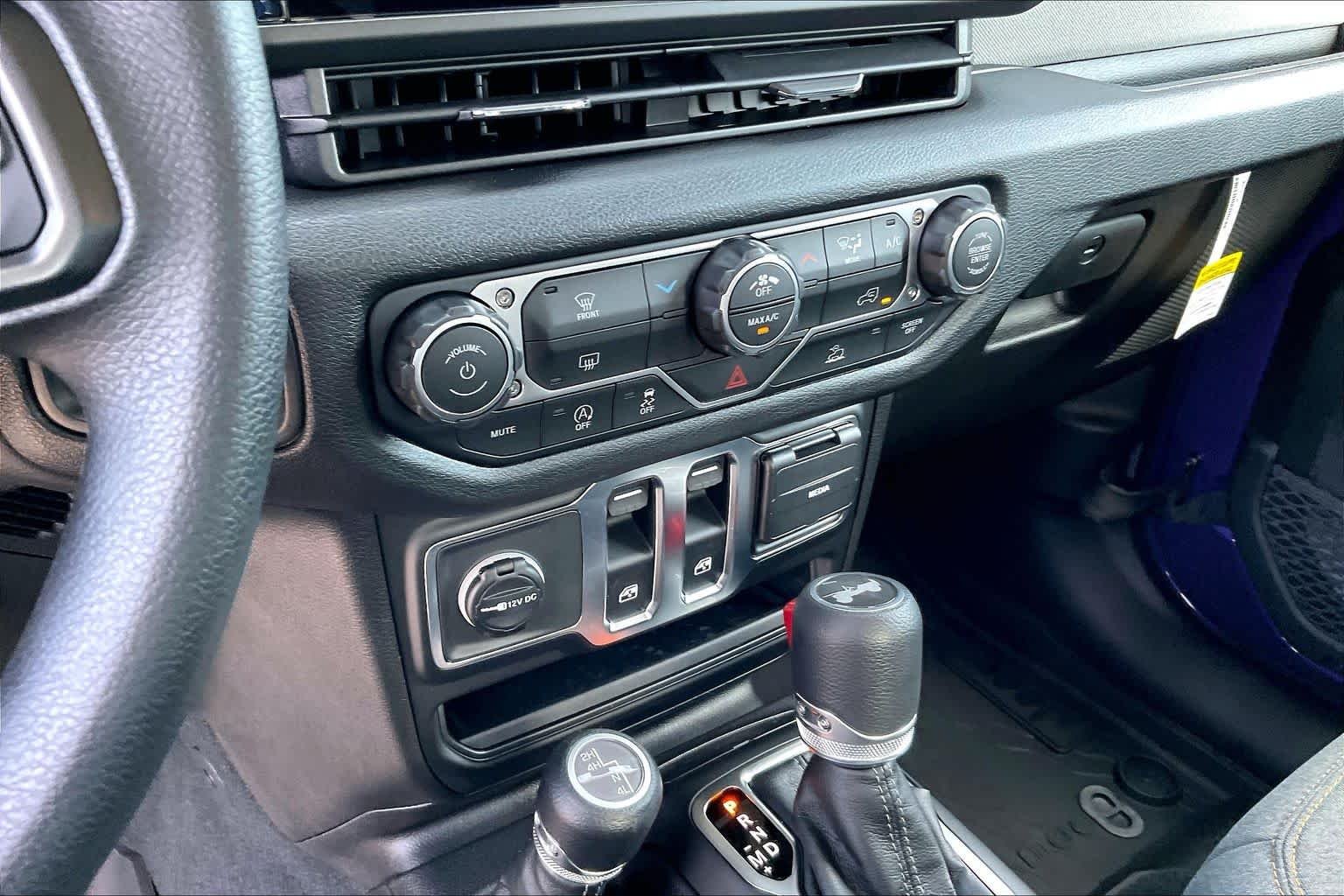 New 2026 Reign Exterior Paint Jeep Sport image 18