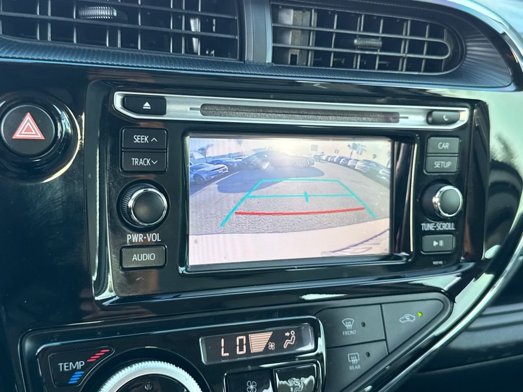 Used 2018  Toyota One image 29
