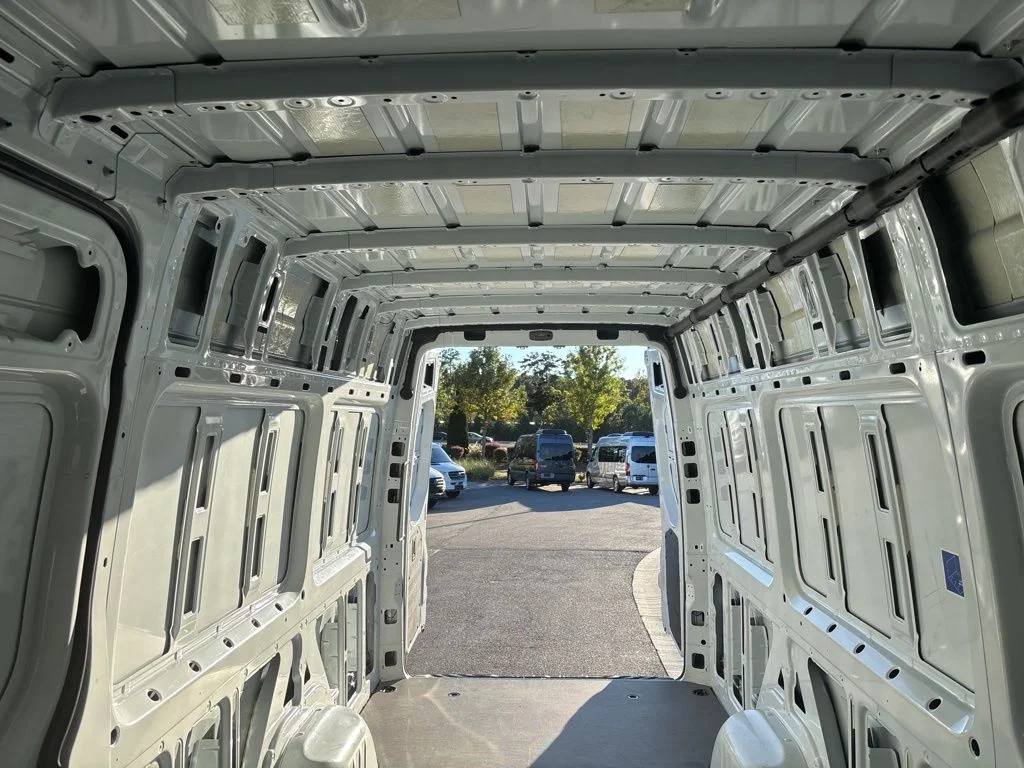 Used 2025 Arctic White Mercedes-Benz Cargo 170 WB image 11