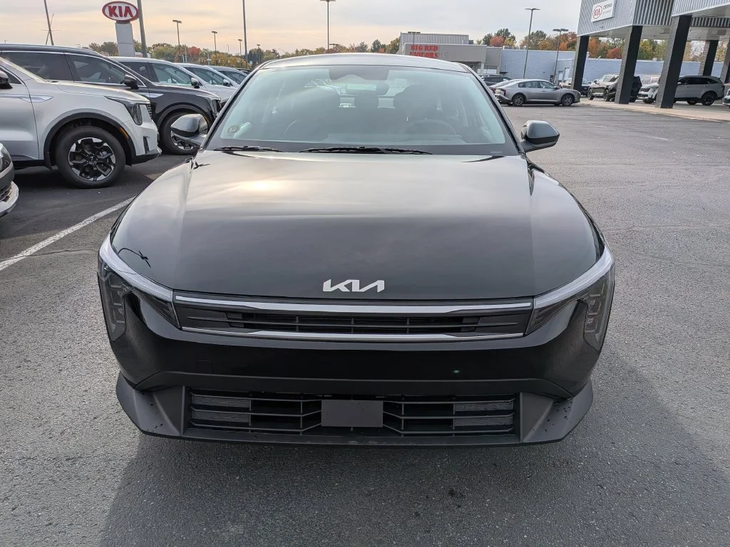 New 2027 Aurora Black Kia LXS image 29