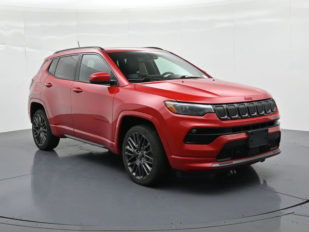 Used 2022 Red Jeep Limited image 3