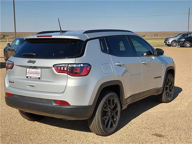 New 2026 PSE Silver Zyni Jeep LATITUDE ALTITUDE 4X4 image 4
