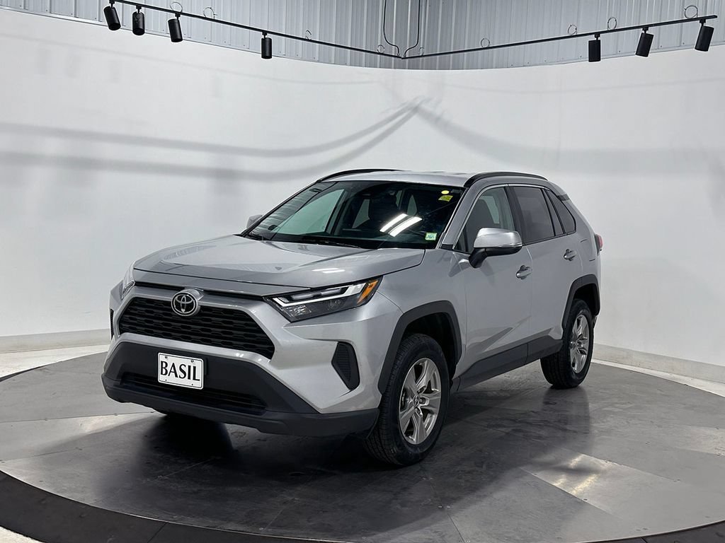 Used 2025 Silver Toyota XLE image 8