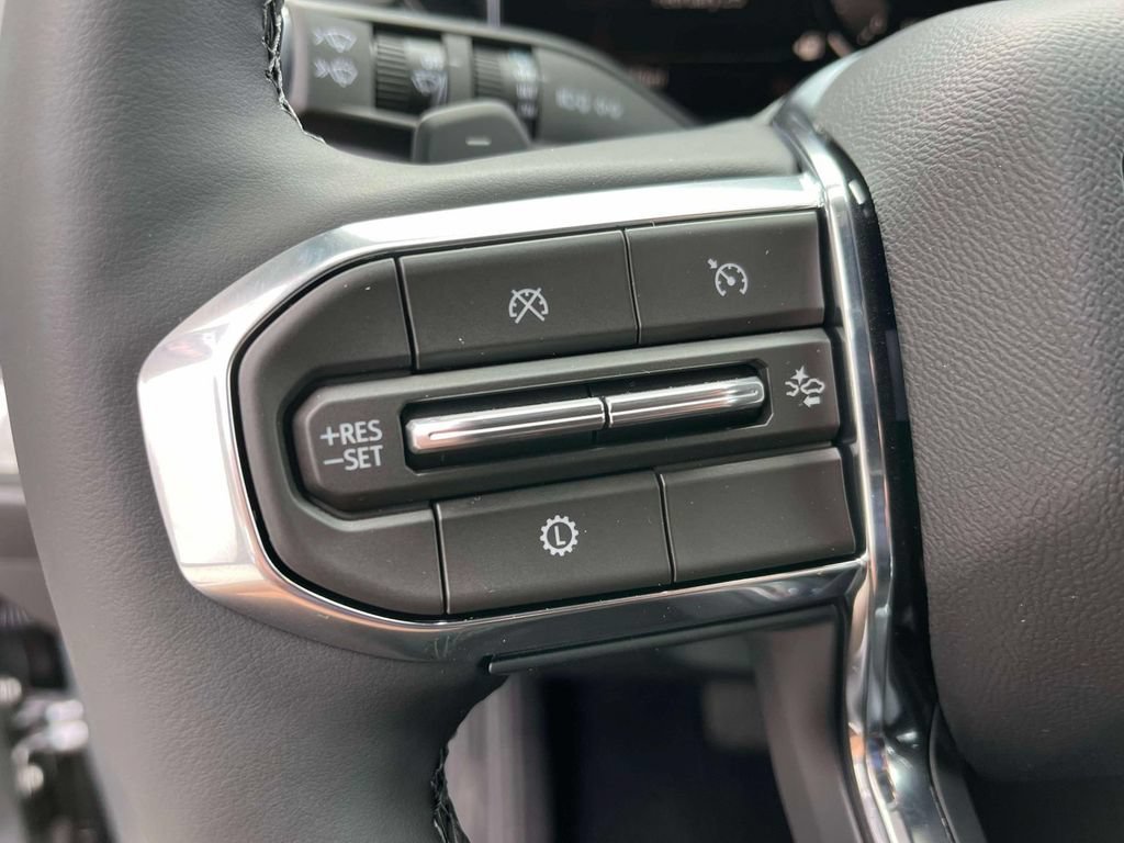 New 2026 Sterling Metallic GMC Elevation image 27