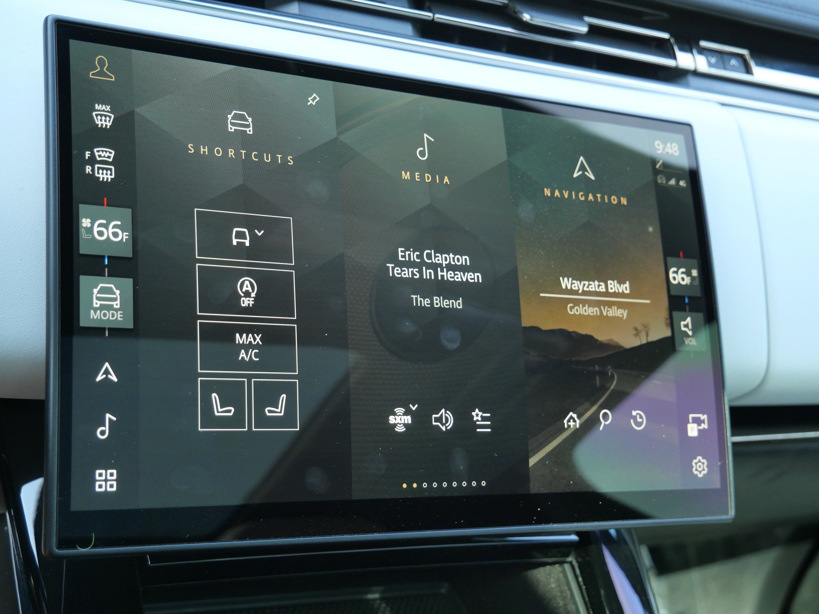 Used 2024 VARESINE BLUE Land Rover Dynamic SE image 23