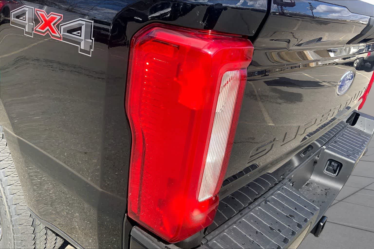 New 2026 Agate Black Metallic Ford XL image 5