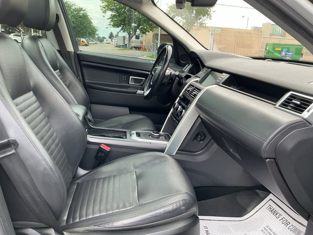 Used 2017 White Land Rover HSE Luxury image 26