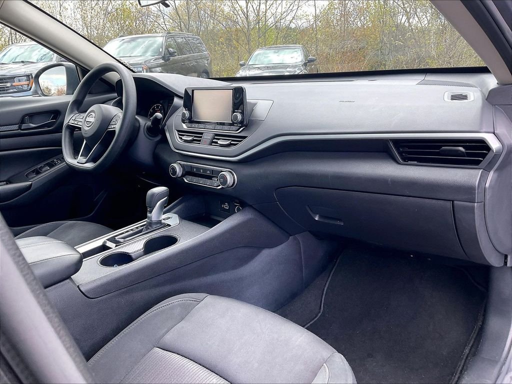 Used 2024 Gun Metallic Nissan 2.5 S image 13