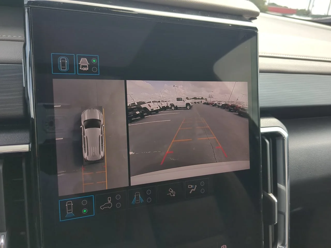 2027 GMC Acadia Elevation - Photo 20