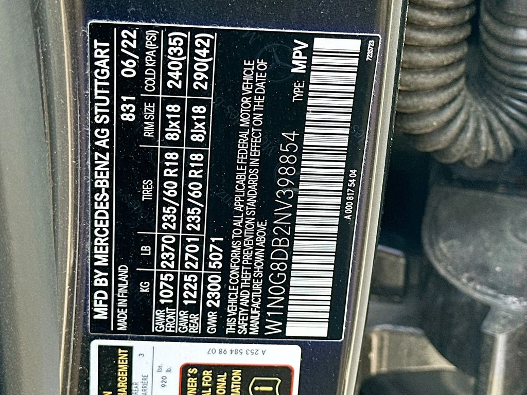 Certified Used 2022  Mercedes-Benz GLC 300 image 32