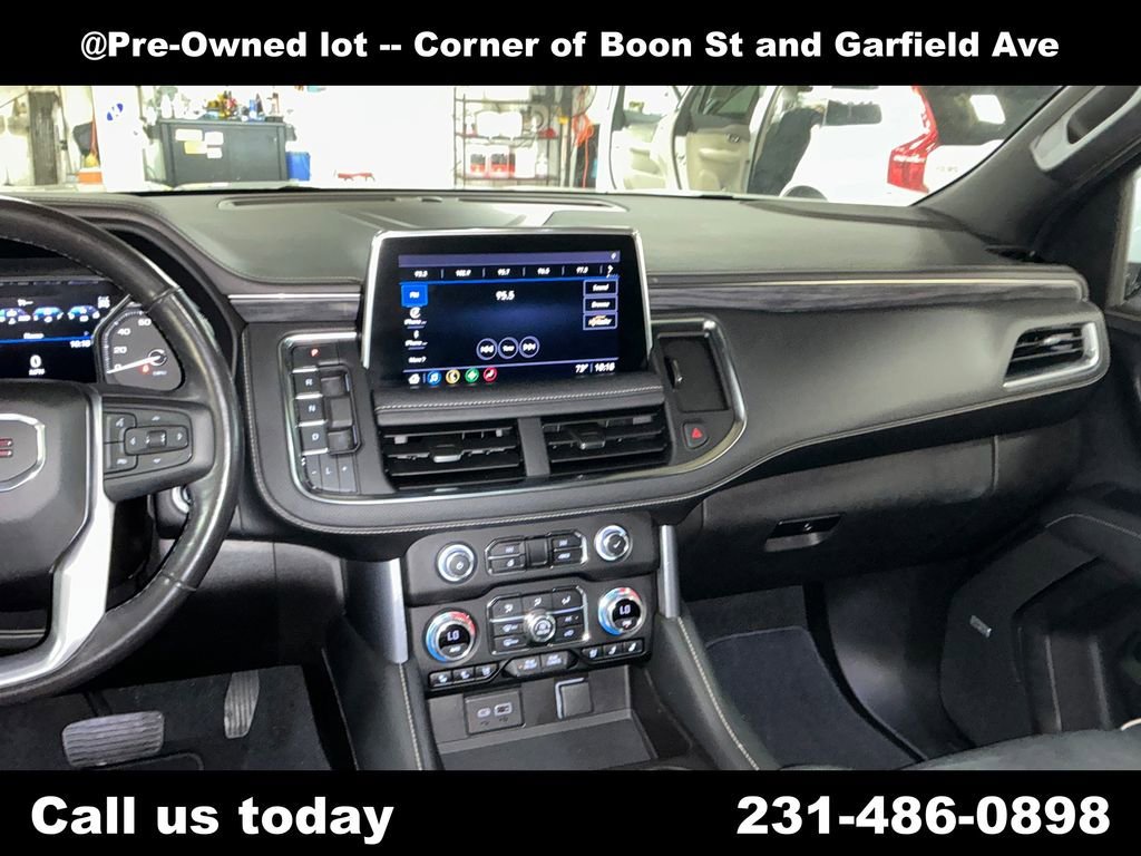Used 2021 WHITE FROST TRICOAT GMC SLT image 18