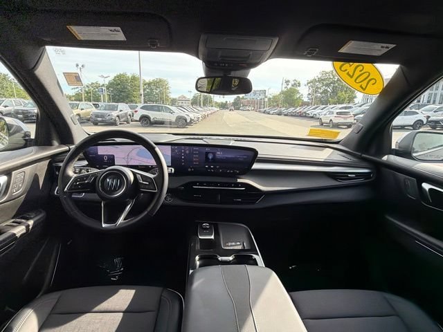 2025 Buick Enclave Preferred - Photo 24