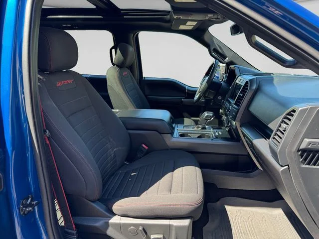 Used 2018 Lightning Blue Ford XLT image 16