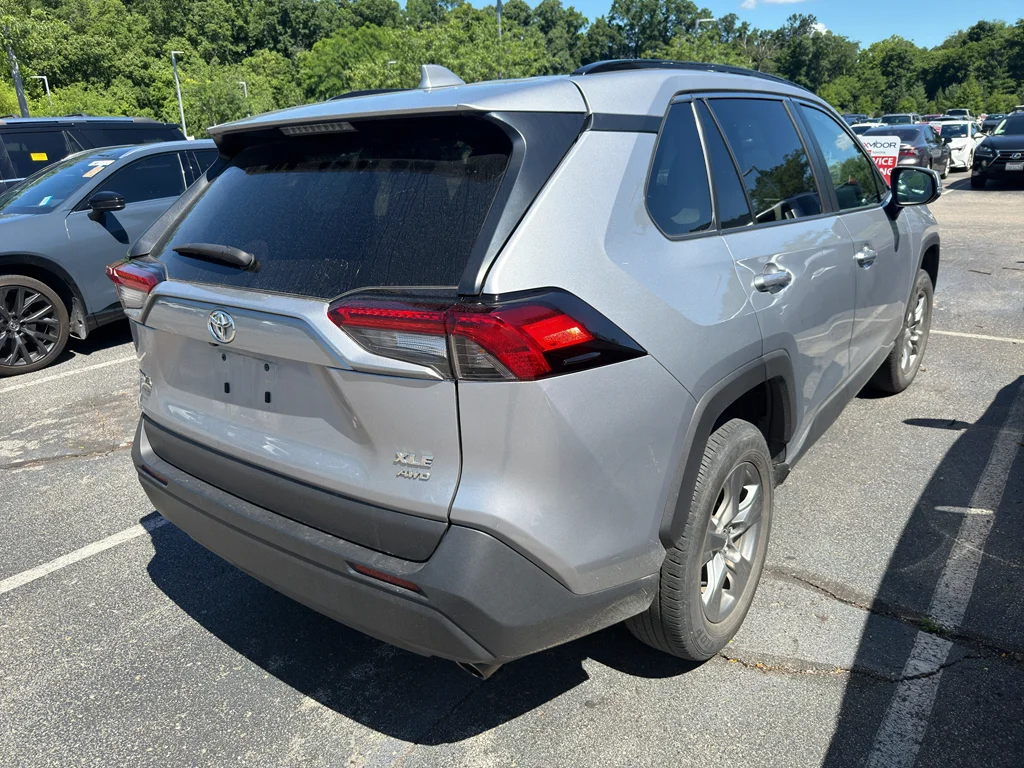 Used 2024 Silver Sky Metallic Toyota XLE image 3