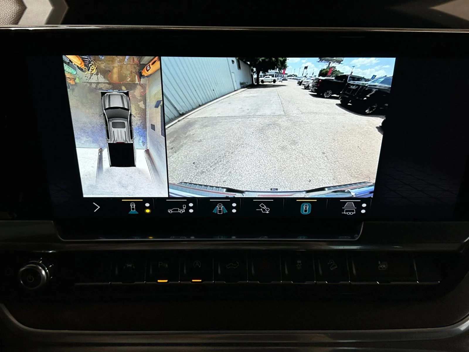 Used 2022 Cayenne Red Tintcoat GMC SLT image 15