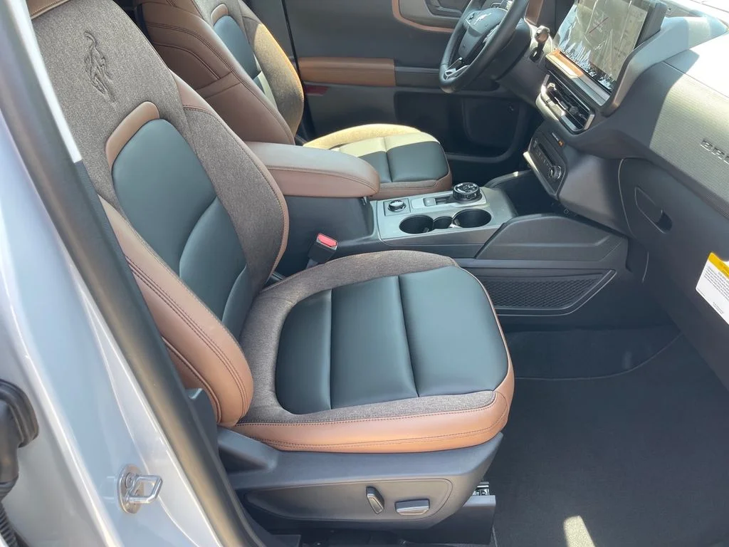 New 2026 Space White Metallic Ford Outer Banks® image 14
