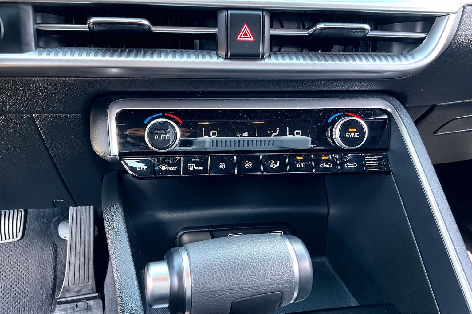Used 2022 Wolf Gray Kia GT-Line image 33