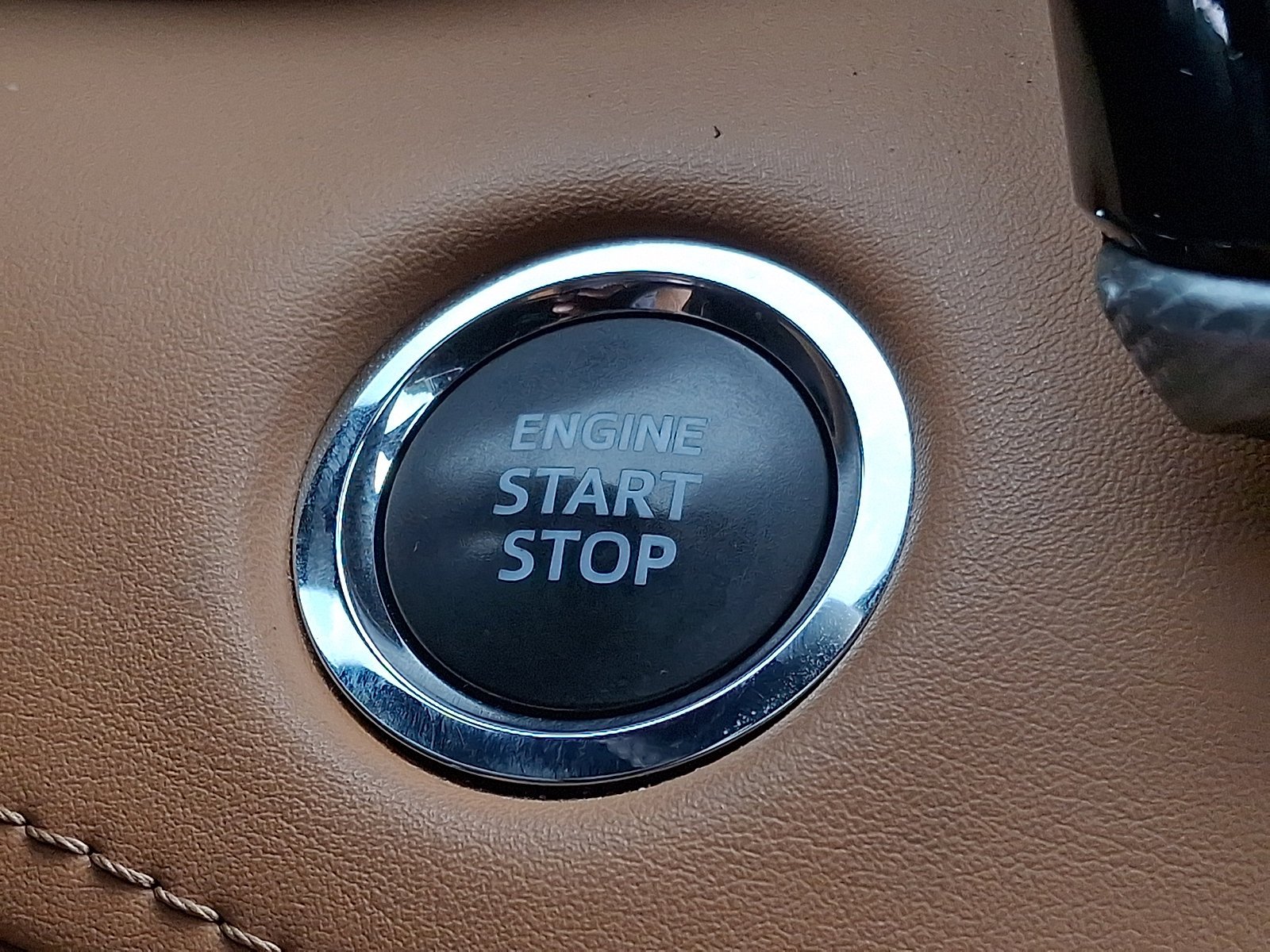 Used 2023 Moon Dust Toyota Platinum image 30