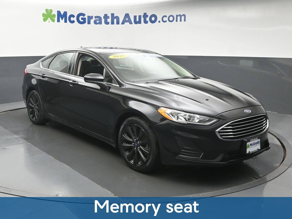 Used 2020 Ford Fusion SE with VIN 3FA6P0T90LR172426 for sale in Cedar Rapids, IA