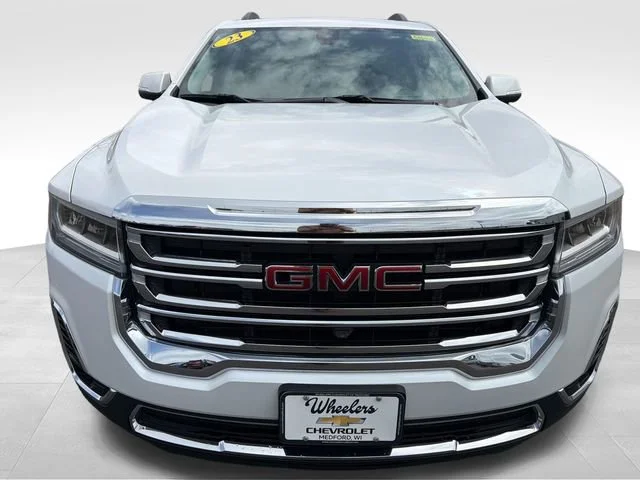 Used 2023 White Frost Tricoat GMC SLT image 10