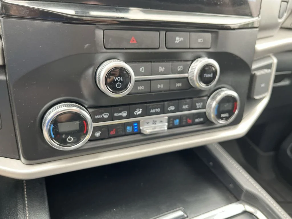 Used 2022 White Ford XLT image 19