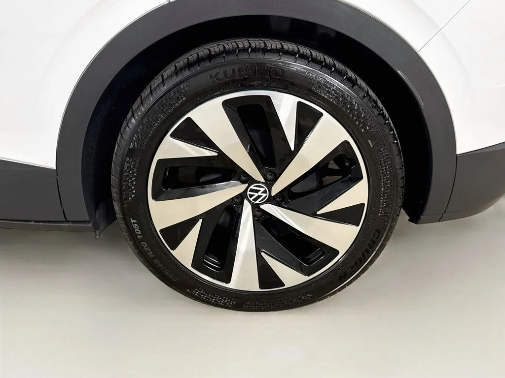 Used 2021 White Volkswagen Pro S image 31
