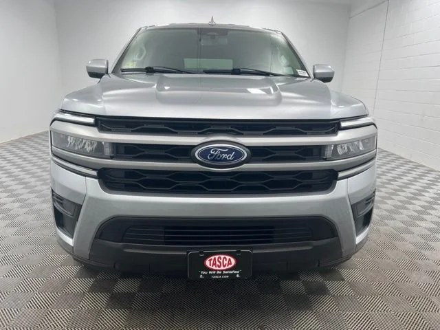 Used 2024 Silver Ford XLT image 3