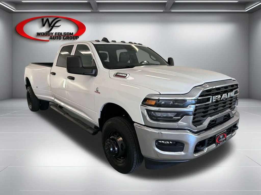 New 2027 Bright White Clear-Coat Exterior Paint RAM Tradesman image 3