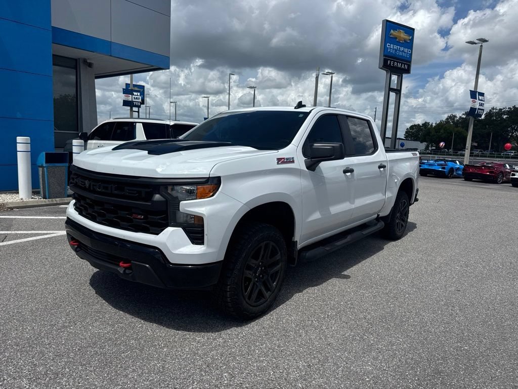 Used 2024 Summit White Chevrolet Custom Trail Boss image 1