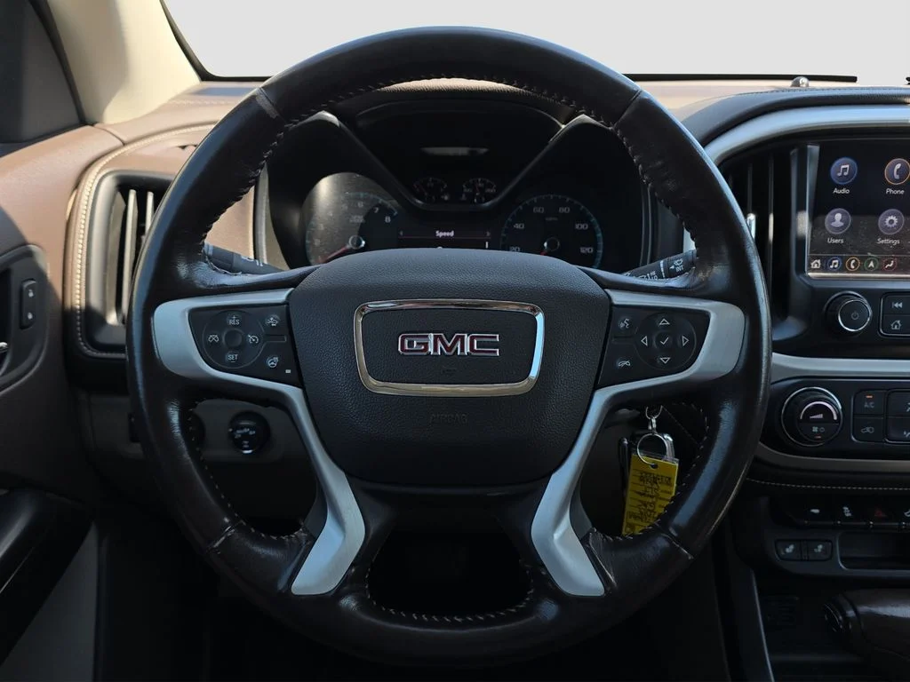 Used 2019 White GMC SLT image 9
