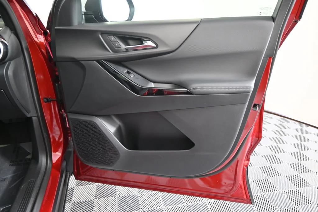 2026 Chevrolet Equinox LT - Photo 12