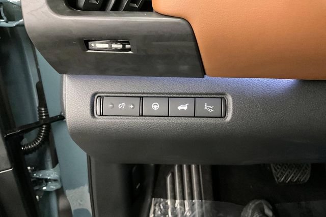 New 2026 Baltic Teal Nissan Platinum image 31