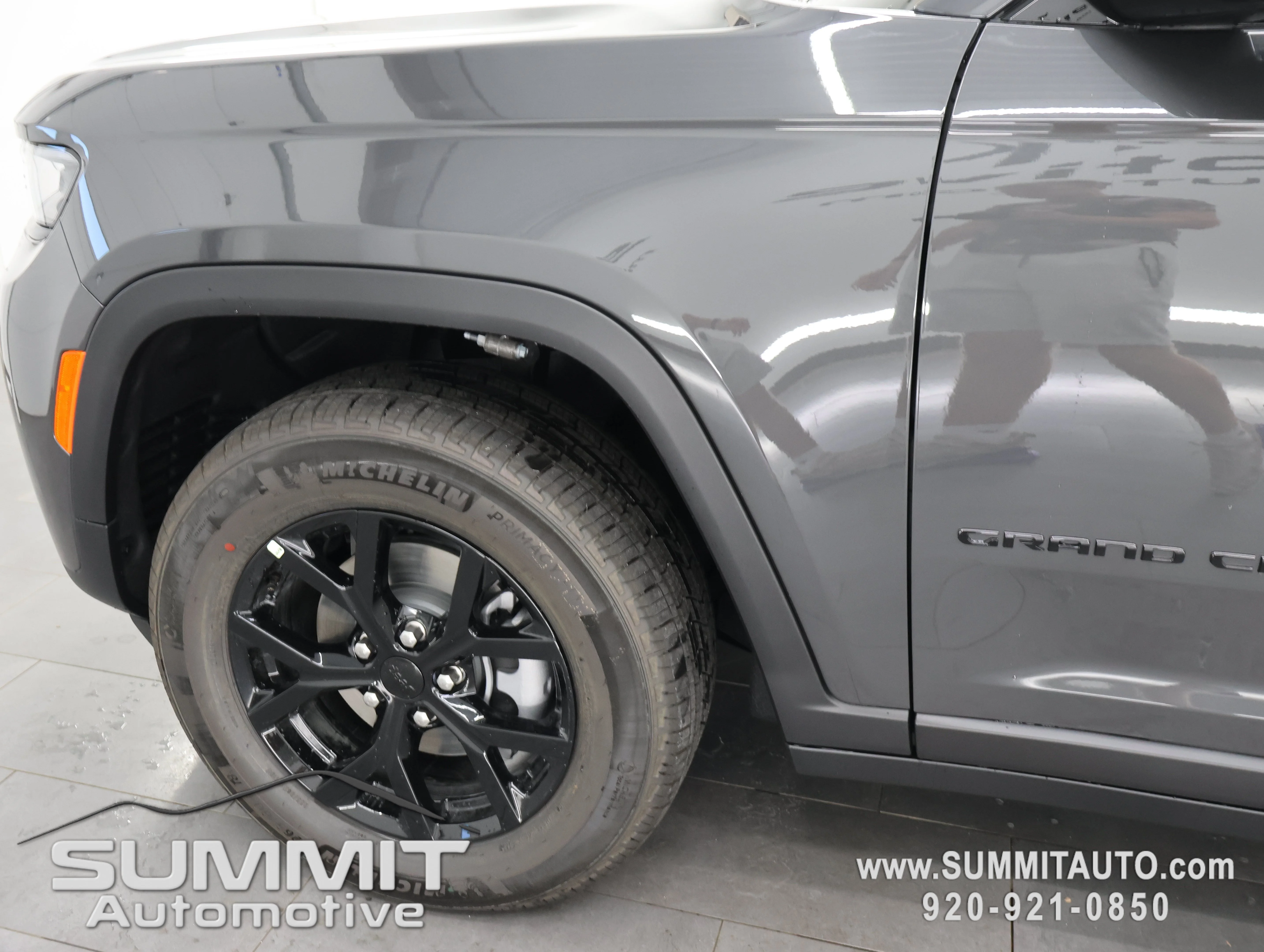 New 2026 Baltic Gray Metallic Clearcoat Jeep Altitude image 36