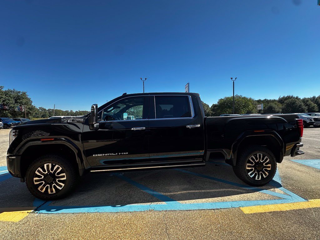 New 2026 Onyx Black GMC Denali Ultimate image 4