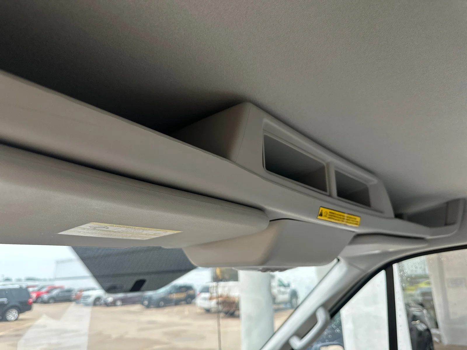 2018 Ford Transit Cutaway Base - Photo 20