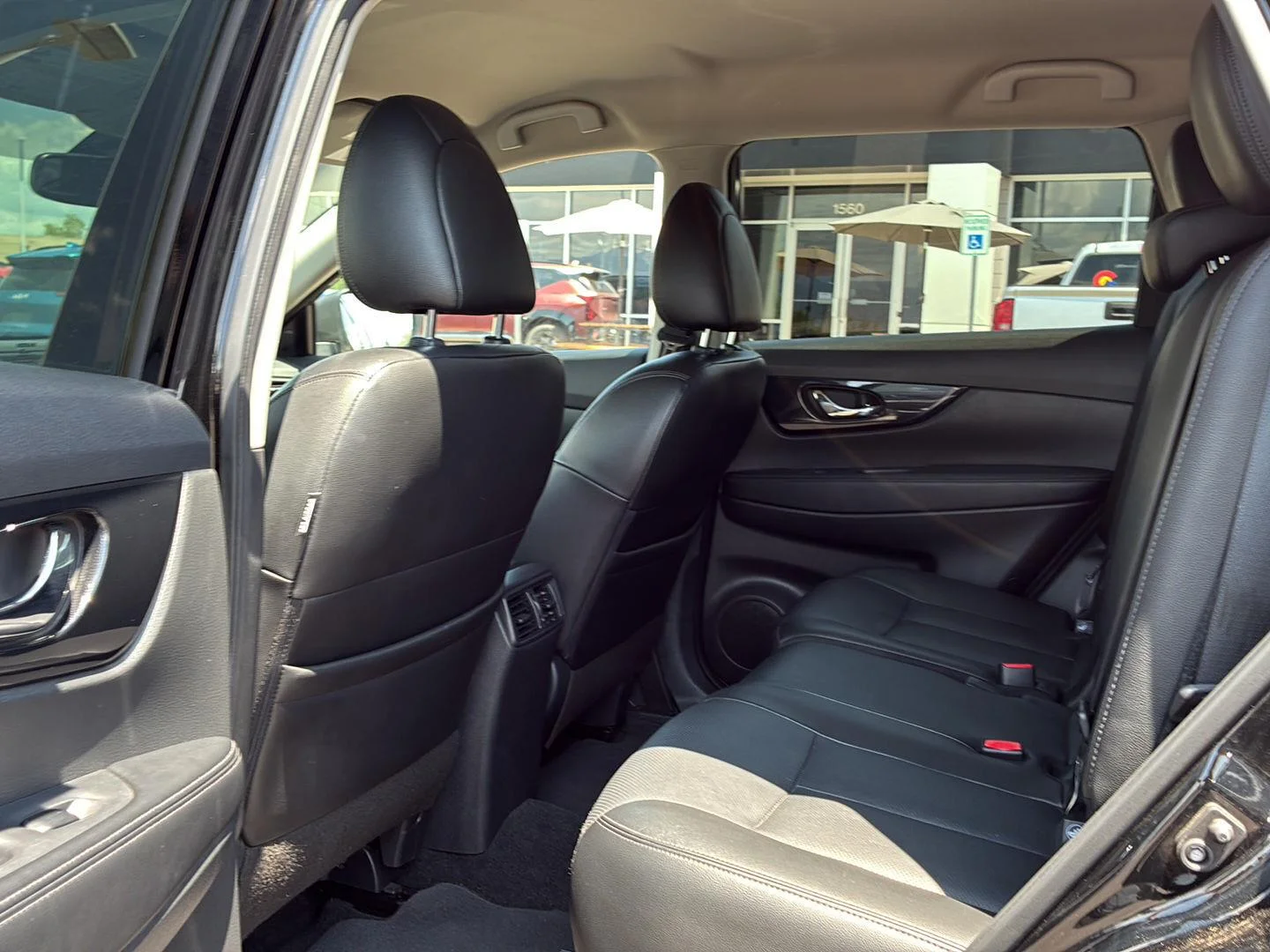Used 2020 Magnetic Black Pearl Nissan SL image 19