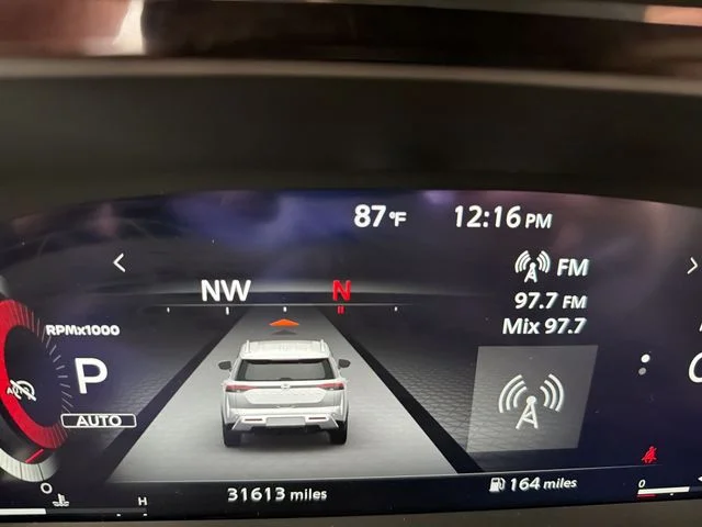 Used 2025 Gray Nissan Platinum image 18