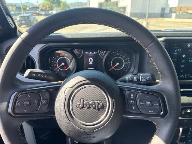 Used 2024 White Jeep Sport S image 9