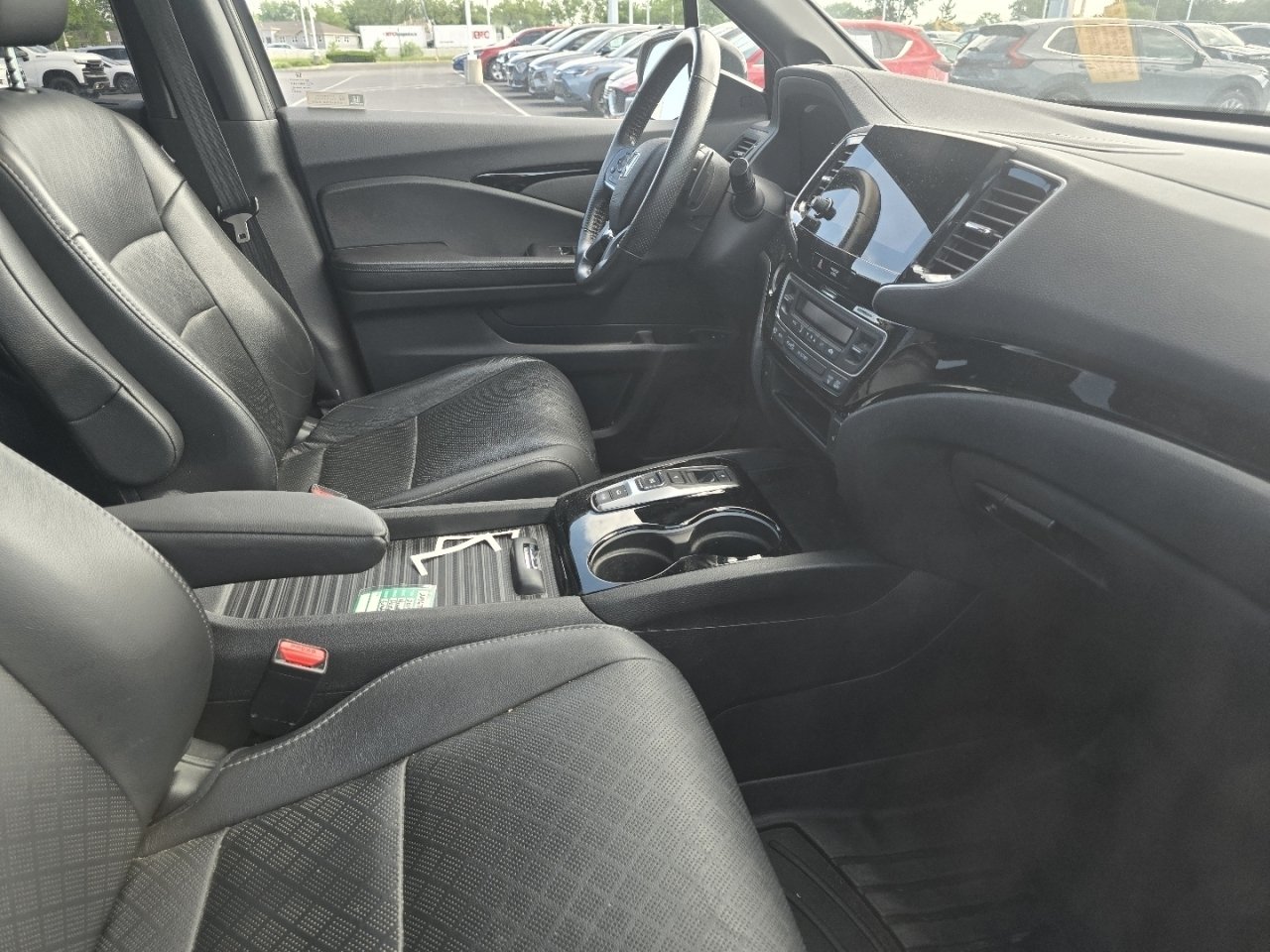 Used 2019  Honda Touring image 13