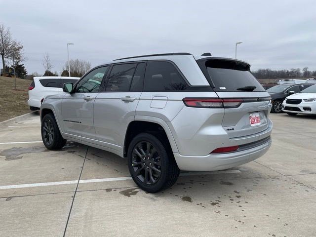 New 2026 Silver Zynith Jeep Limited Reserve image 3