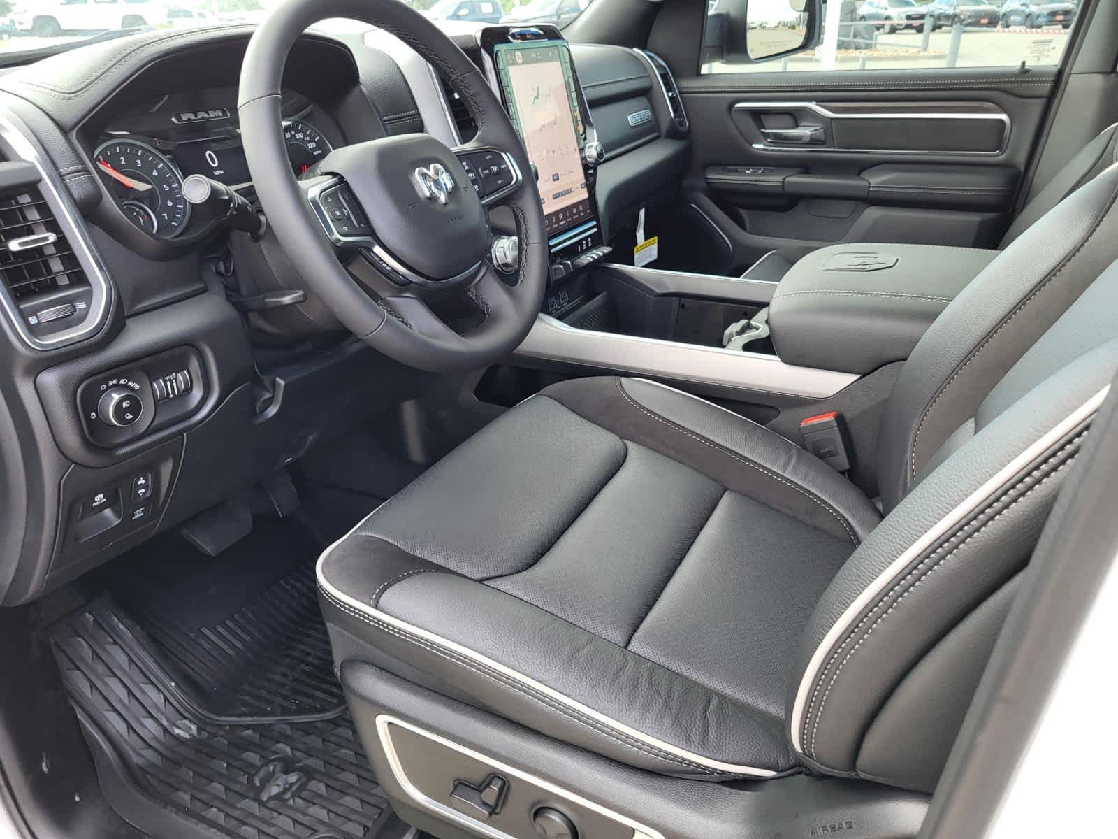 2026 RAM 1500 Laramie - Photo 14